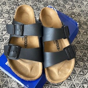 NIB Womens Birkenstock’s size 8 UK 39